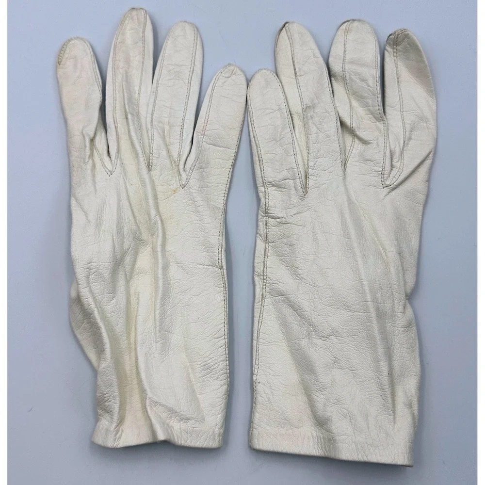 Vintage Aris of Paris Ivory Kidskin Leather Pearl Snap Gloves Womens Sz 7.5